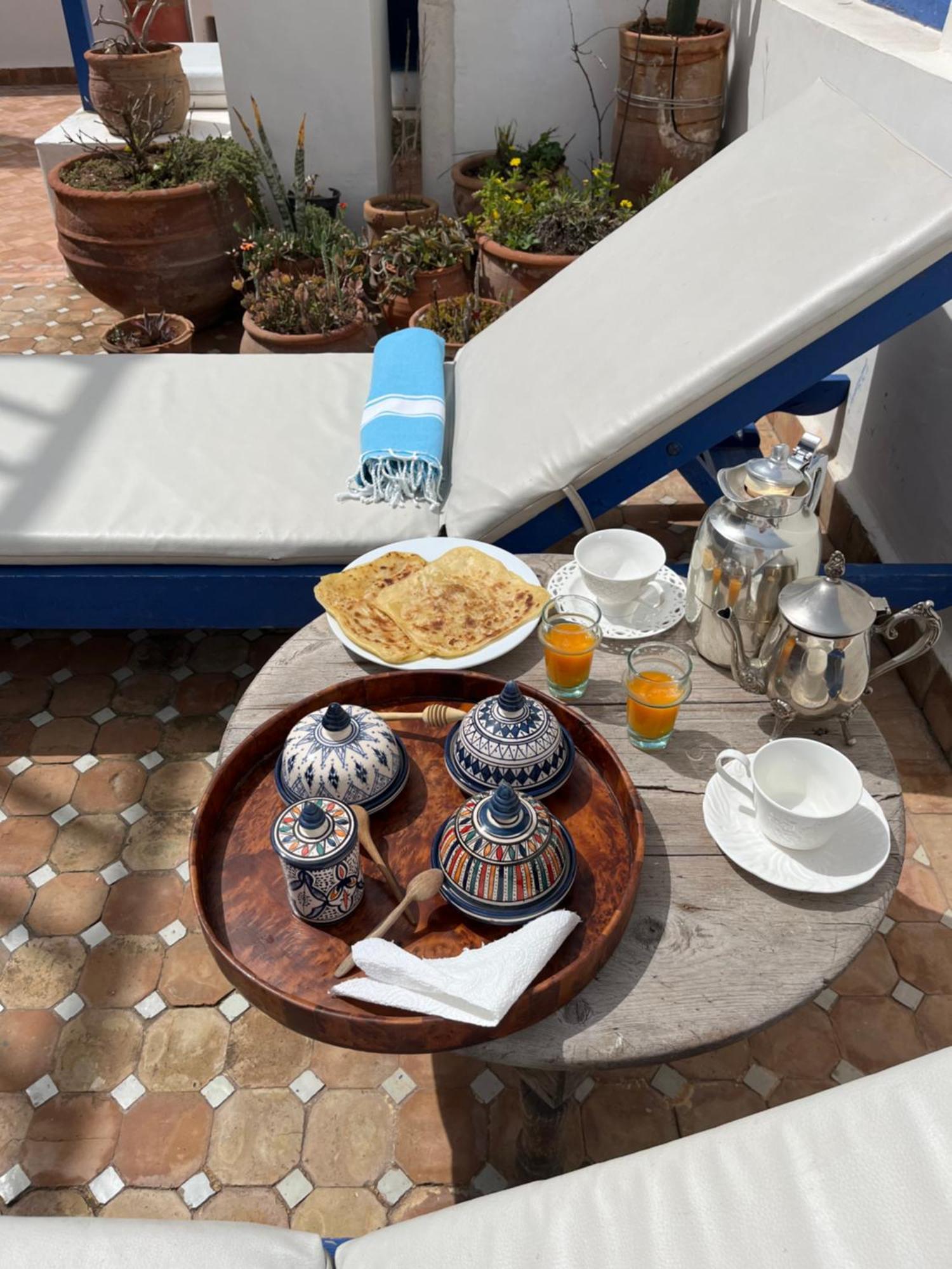 Riad Le Consulat - Private Riad For Family & Group, Breakfast Included, Skala Szavíra Kültér fotó